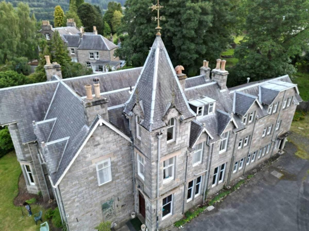 Wellwood Manor Hotel Питлохри Екстериор снимка