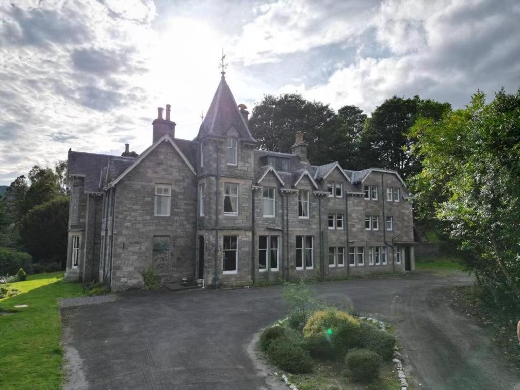 Wellwood Manor Hotel Питлохри Екстериор снимка
